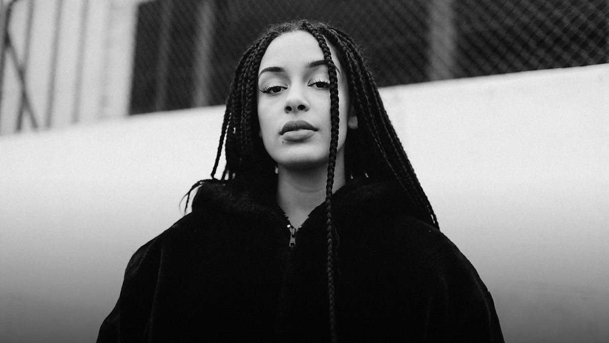 Jorja smith фото