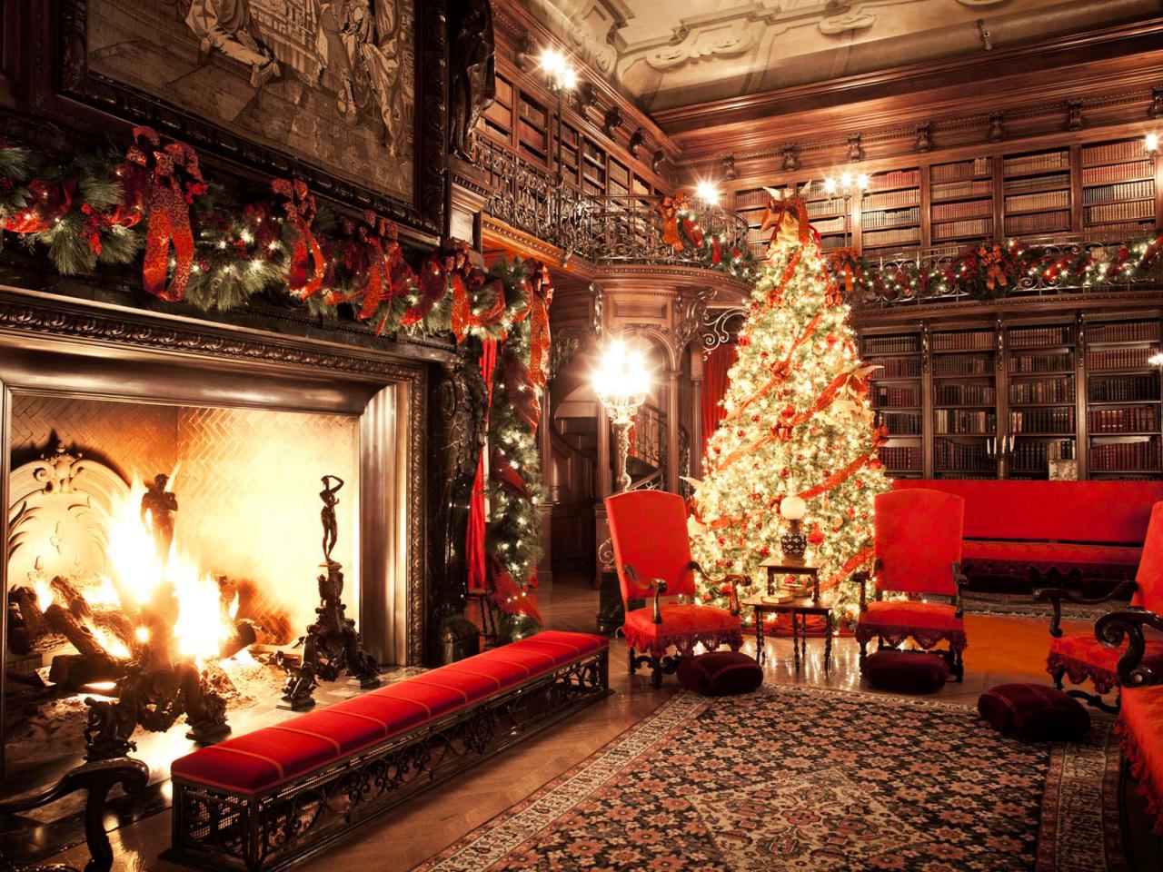 Biltmore Estate Library House With Christmas Tree And