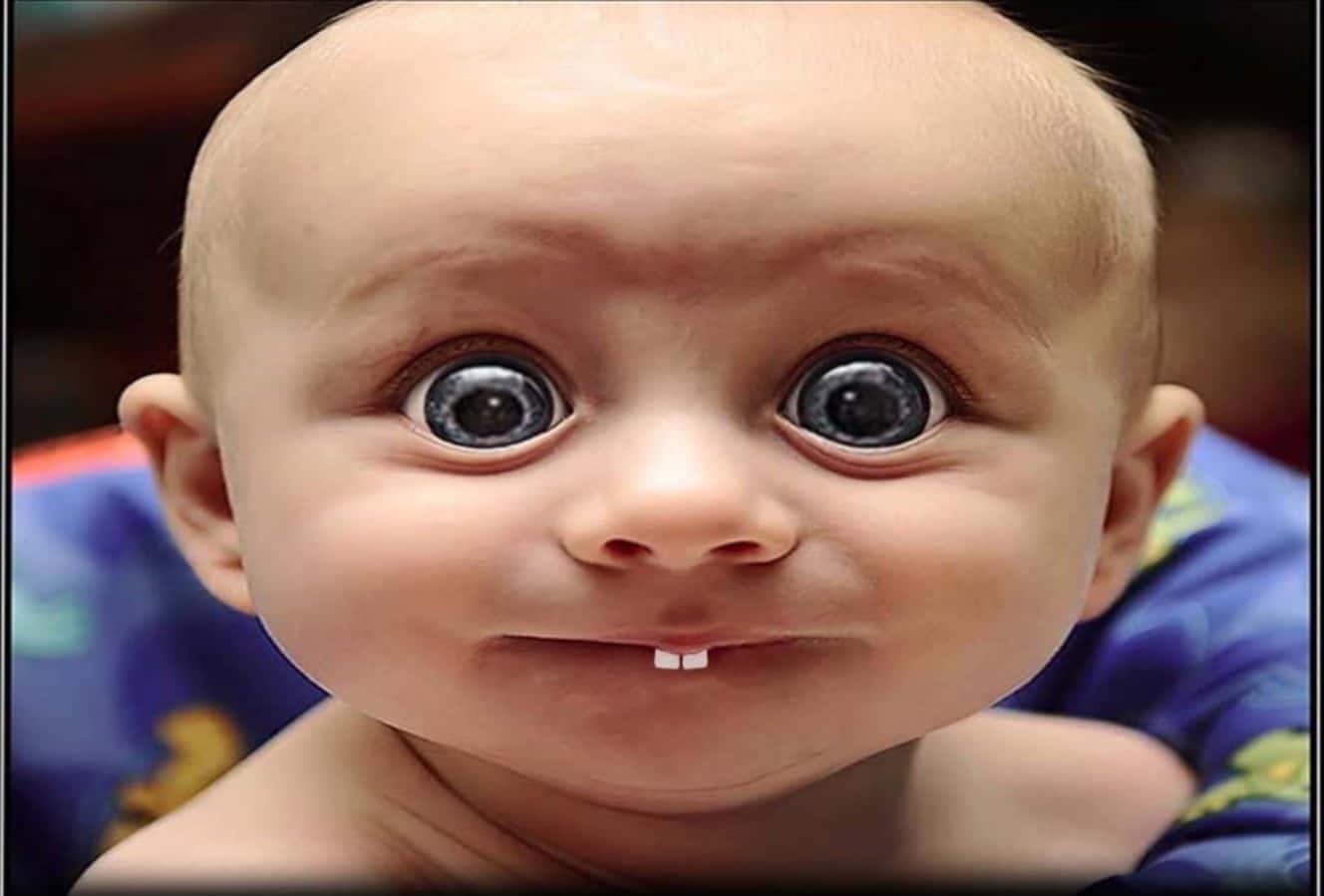 Super Funny Baby Teeth Picture Wallpaper