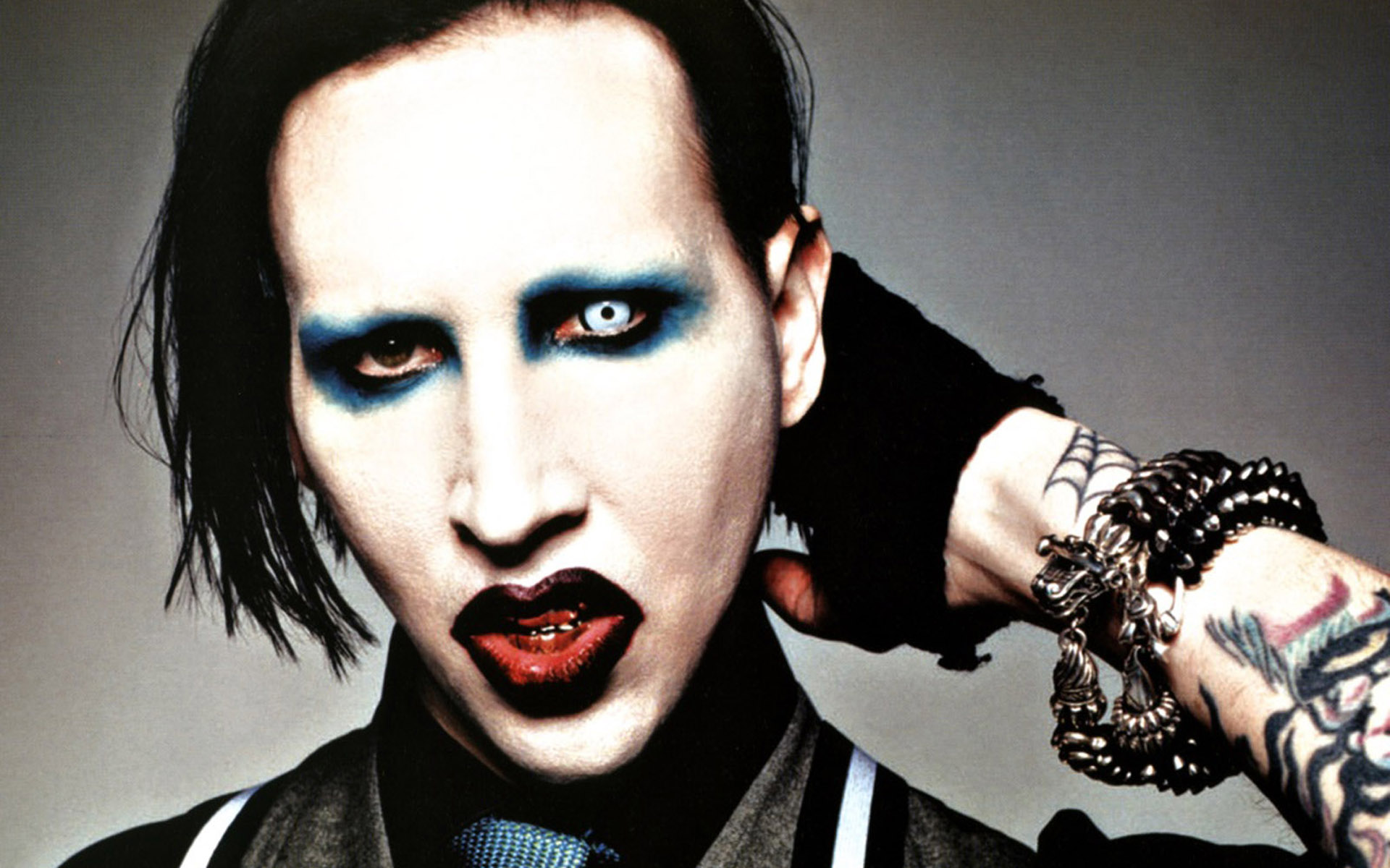 Here you can get the best marilyn manson wallpapers for your desktop and mo...