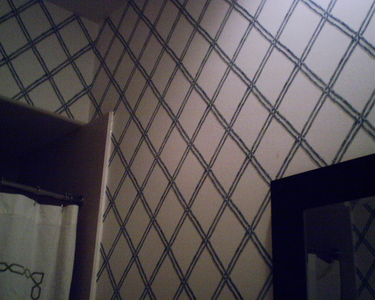 Classic Trellis Pattern in a Heights Bathroom Wallpaperladys Blog
