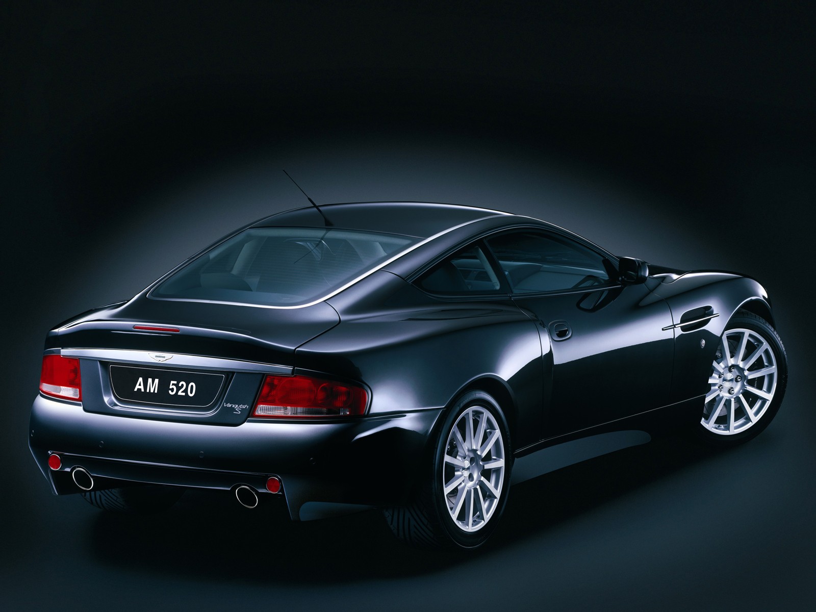 Aston Martin V12 Vanquish HD Wallpaper
