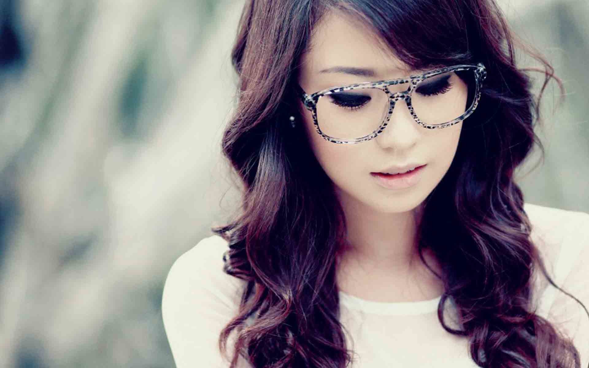 Cool Girl Wallpaper