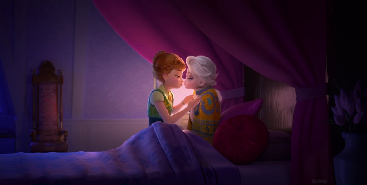 Frozen Elsa And Anna Kissing