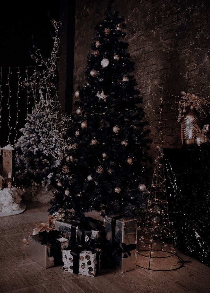 Bug S Creation By Andrea Smith On Goth Christmas Wallpaper