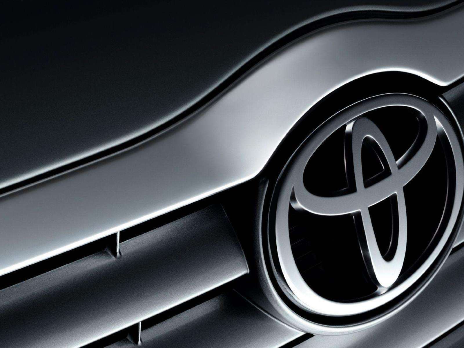 Toyota Grille Logo Wallpaper From
