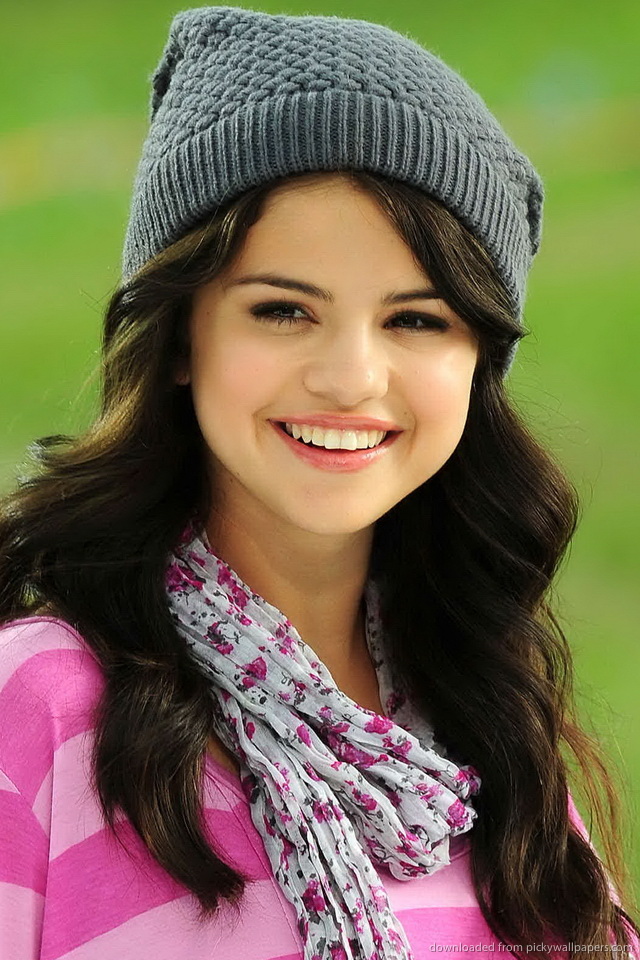 Selena Gomez Smile Wallpaper iPhone
