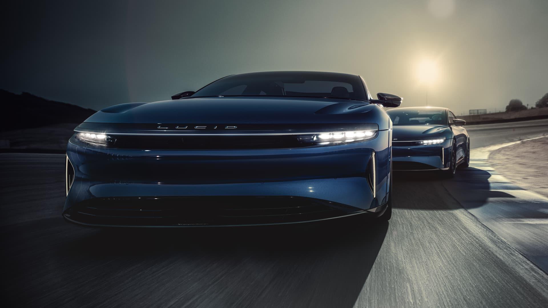 Tesla Model S Plaid Drag Strip Time Beaten By Rival Electric