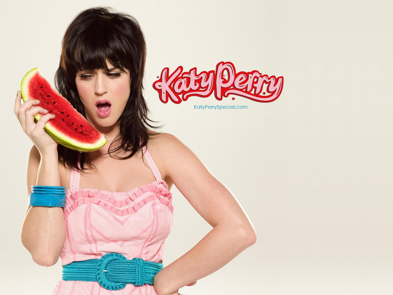 Katy Perry Hot N Cold Wallpaper