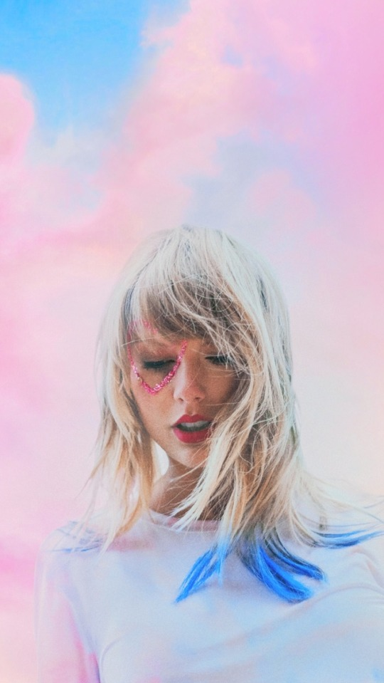 Taylor Swift Lover Lockscreen Wallpaper