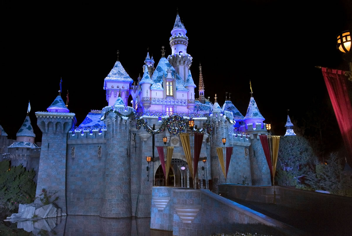 Disney Castle Wallpaper HD In Cartoons Imageci