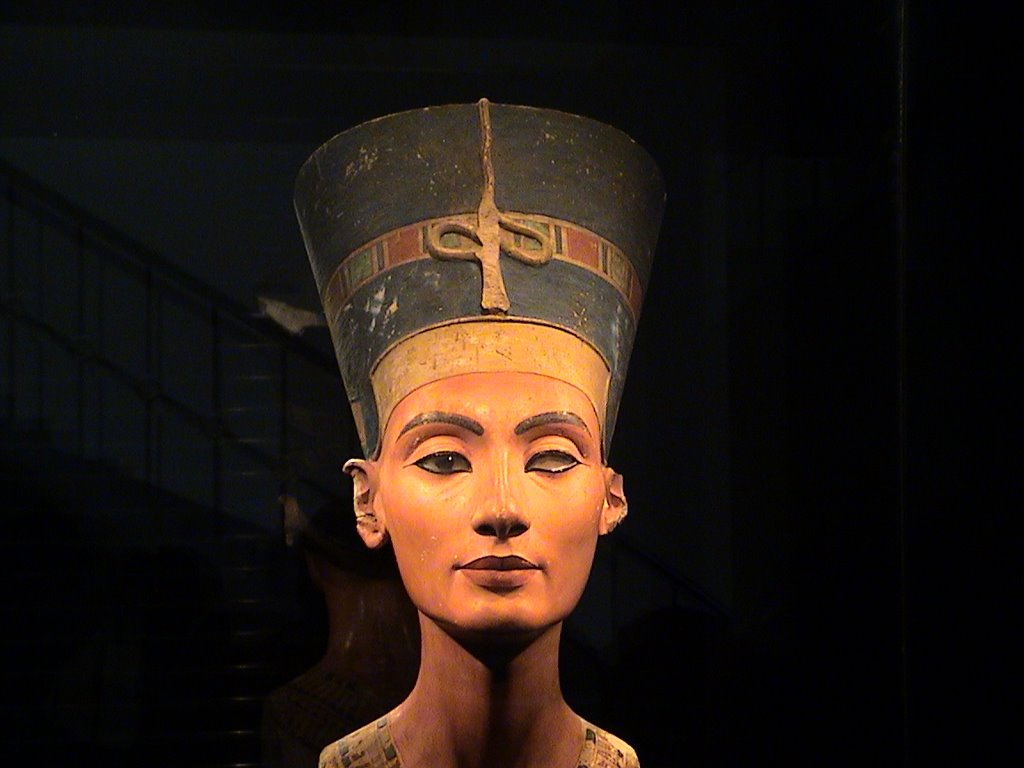 Panoramio Photo Of The Bust Nefertiti In Egyptian