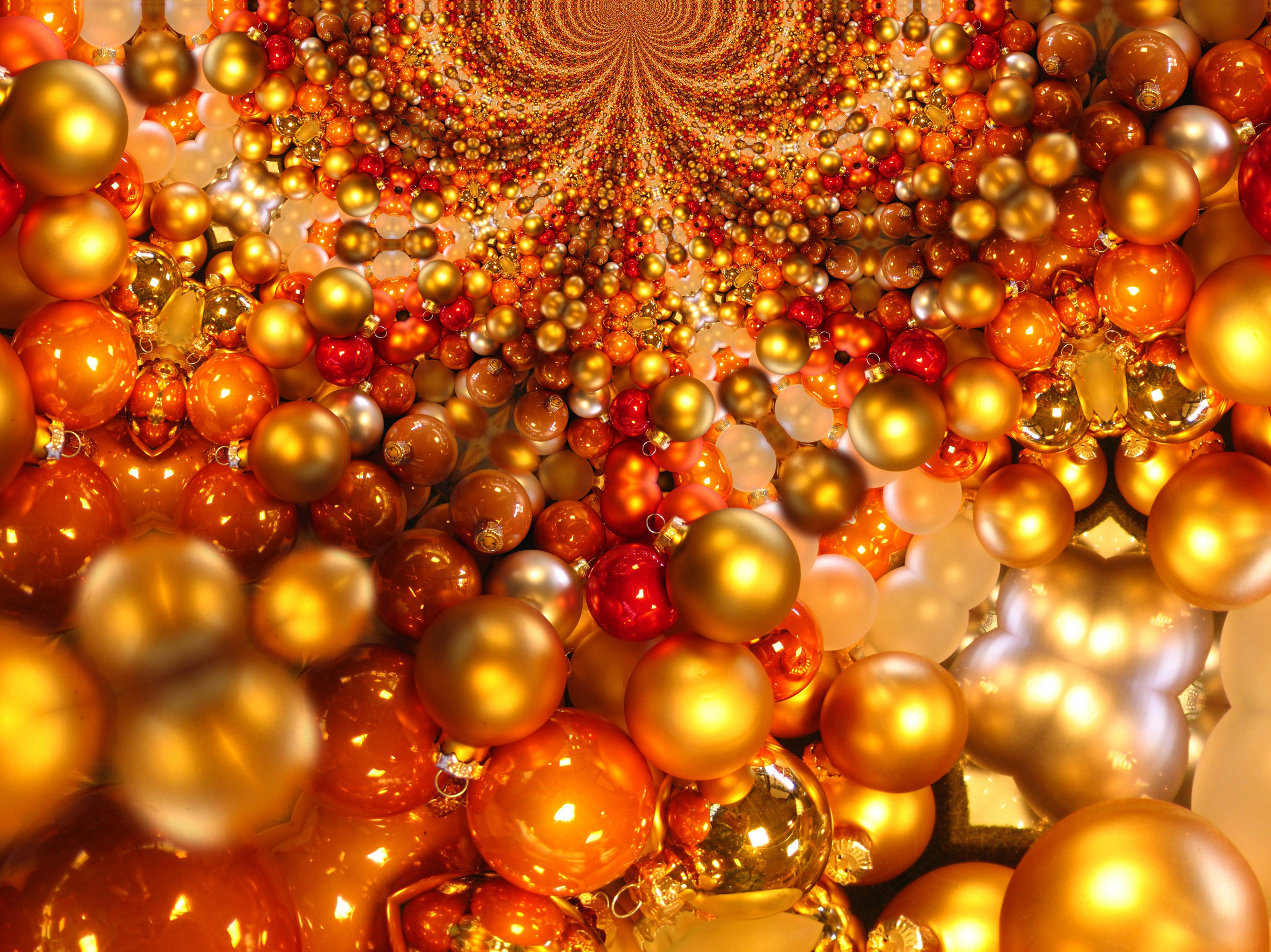 Great Ball Or Bauble Themed Christmas Wallpaper