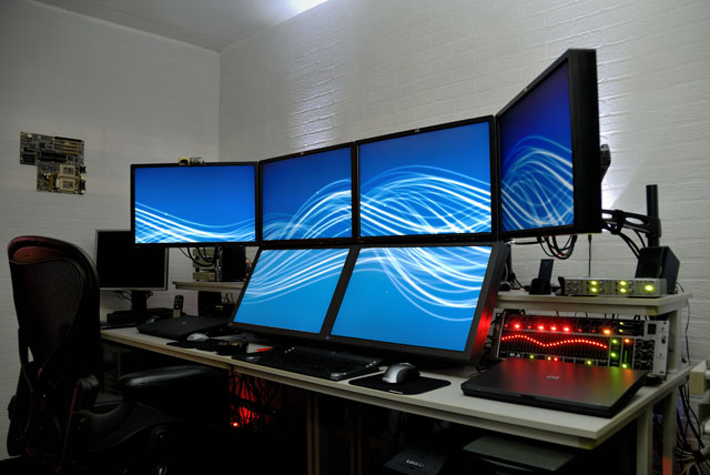 Free download How to use multiple monitors in Windows 8 Fix My Pc FREE  [640x428] for your Desktop, Mobile & Tablet | Explore 48+ Triple Monitor  Wallpaper Setup | Triple Monitor Wallpaper