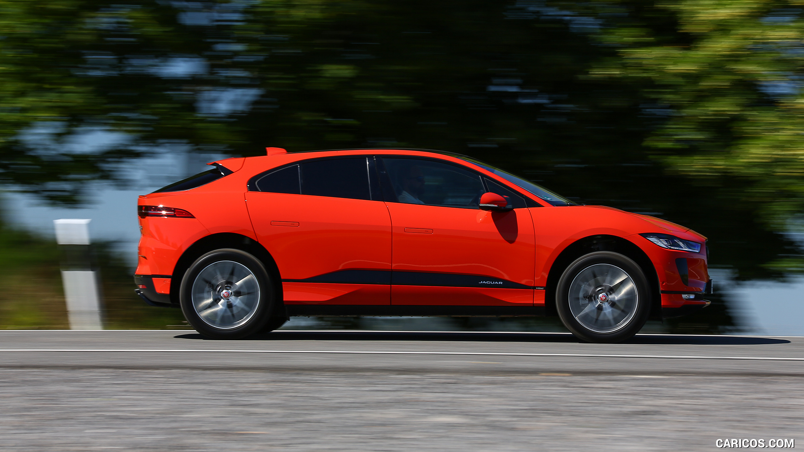 Jaguar I Pace Ev400 Awd Hse First Edition Color Photon Red