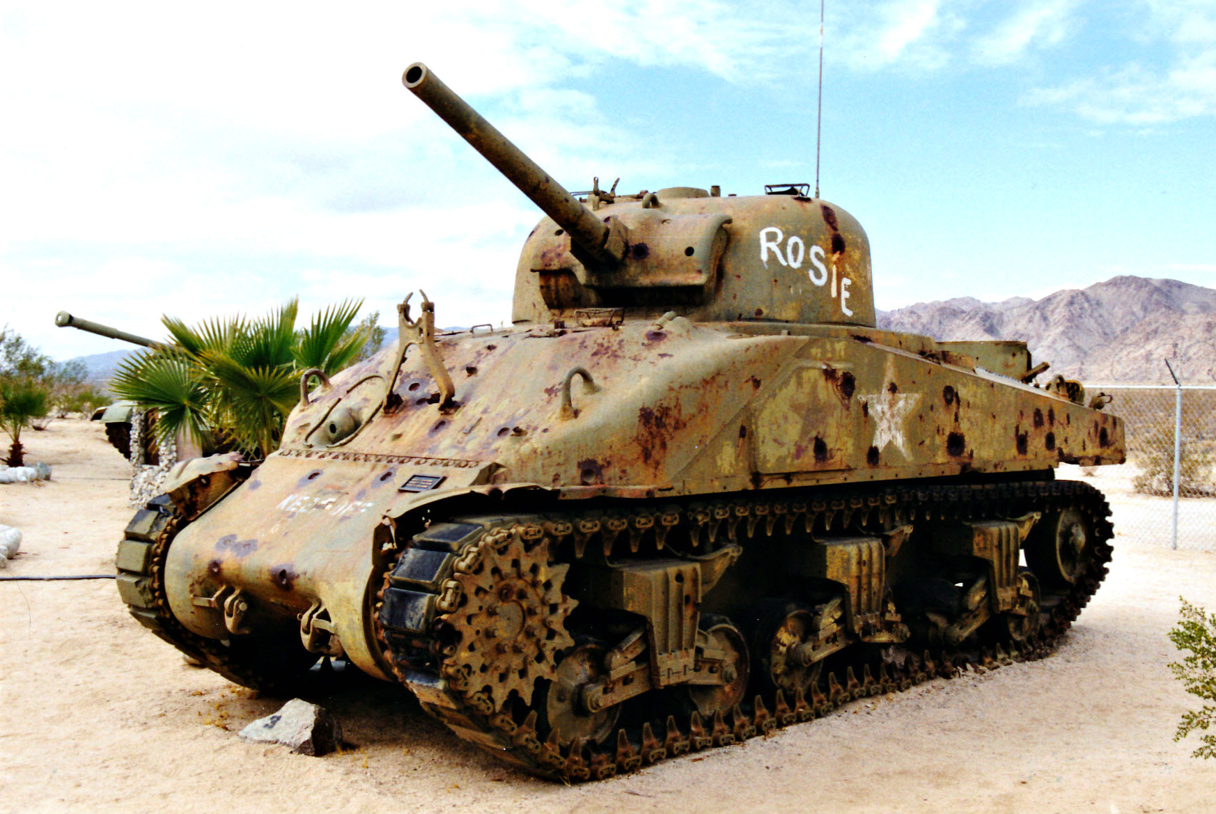 Sherman Tank Weapon Military Tanks Retro Dd Wallpaper