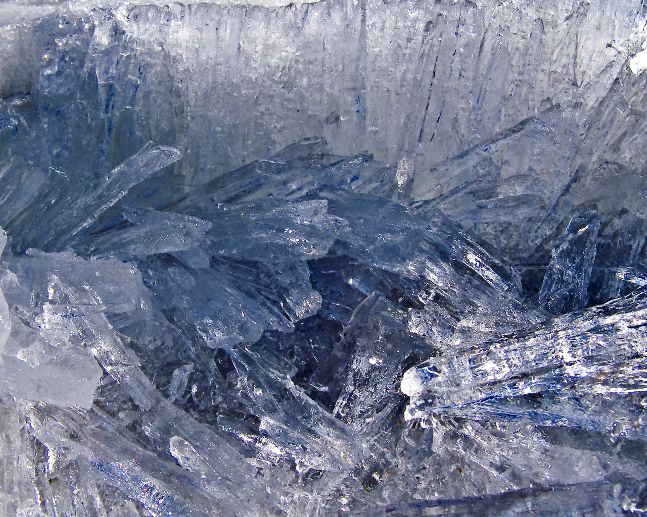 Ice Crystals Pictures On Your Desktop Wallpaper And