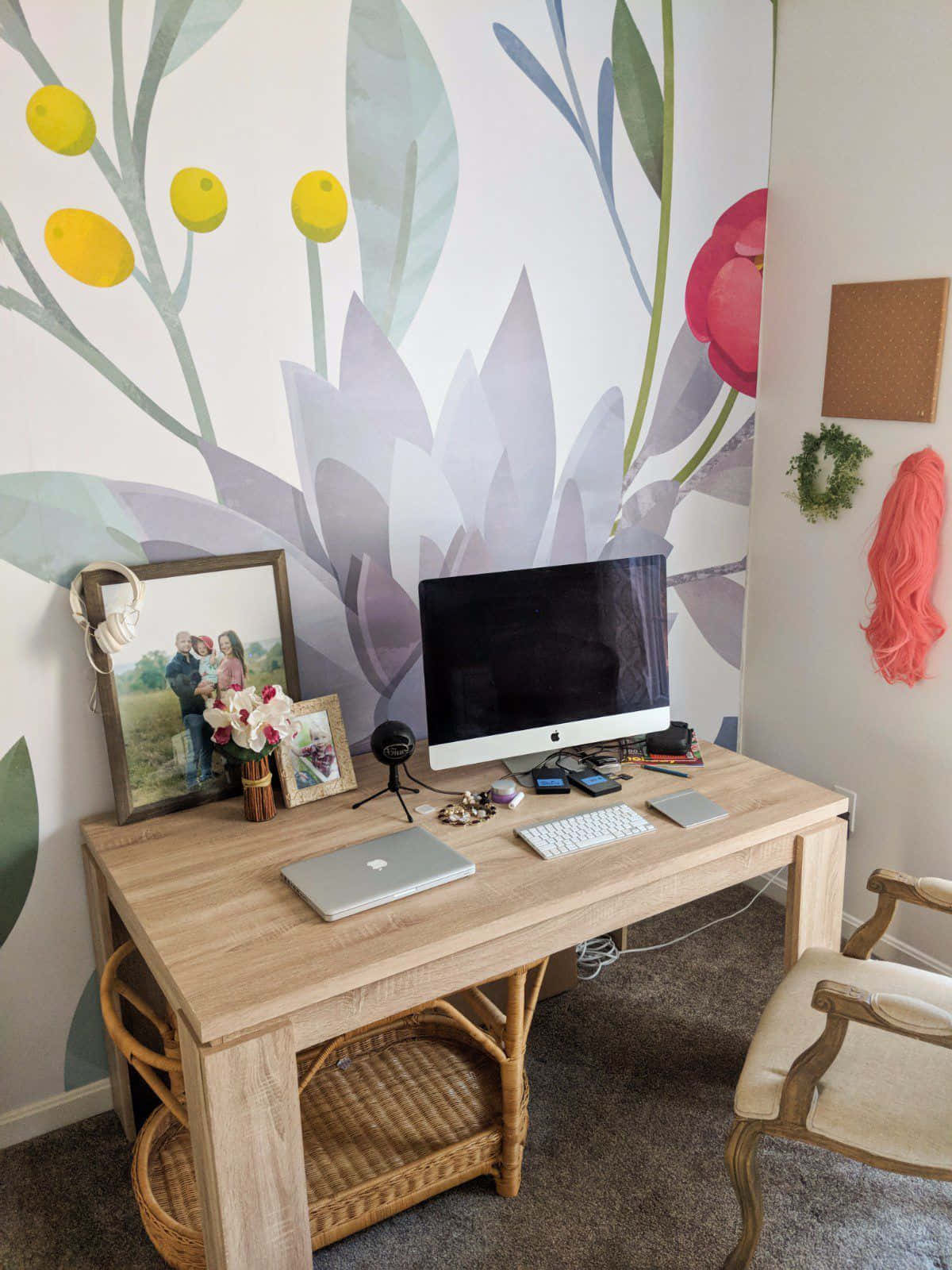 Office Desk Wallpaper
