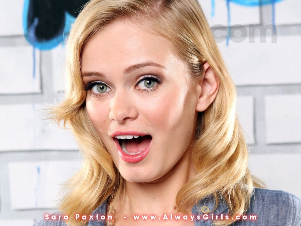Sara Paxton Wallpaper Right Click Your Mouse And Choose Set As