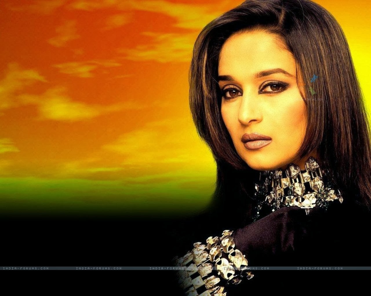 Madhuri Dixit Wallpaper