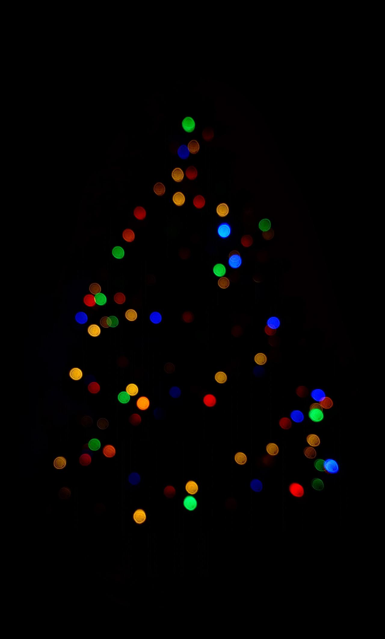 Christmas Tree Minimalism Dark 4k iPhone HD