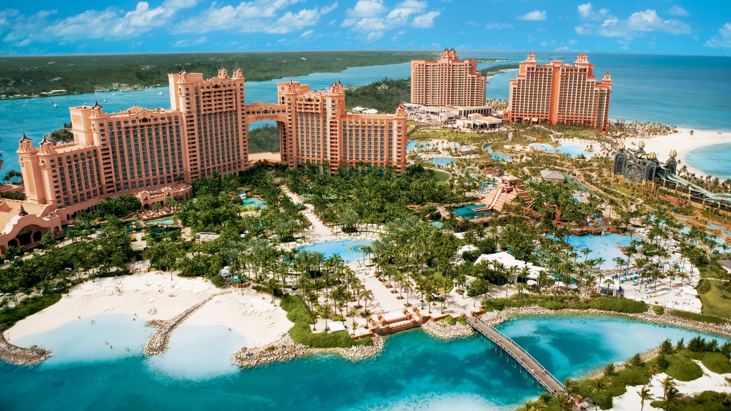 Atlantis Paradise Island Bahamas Wallpaper