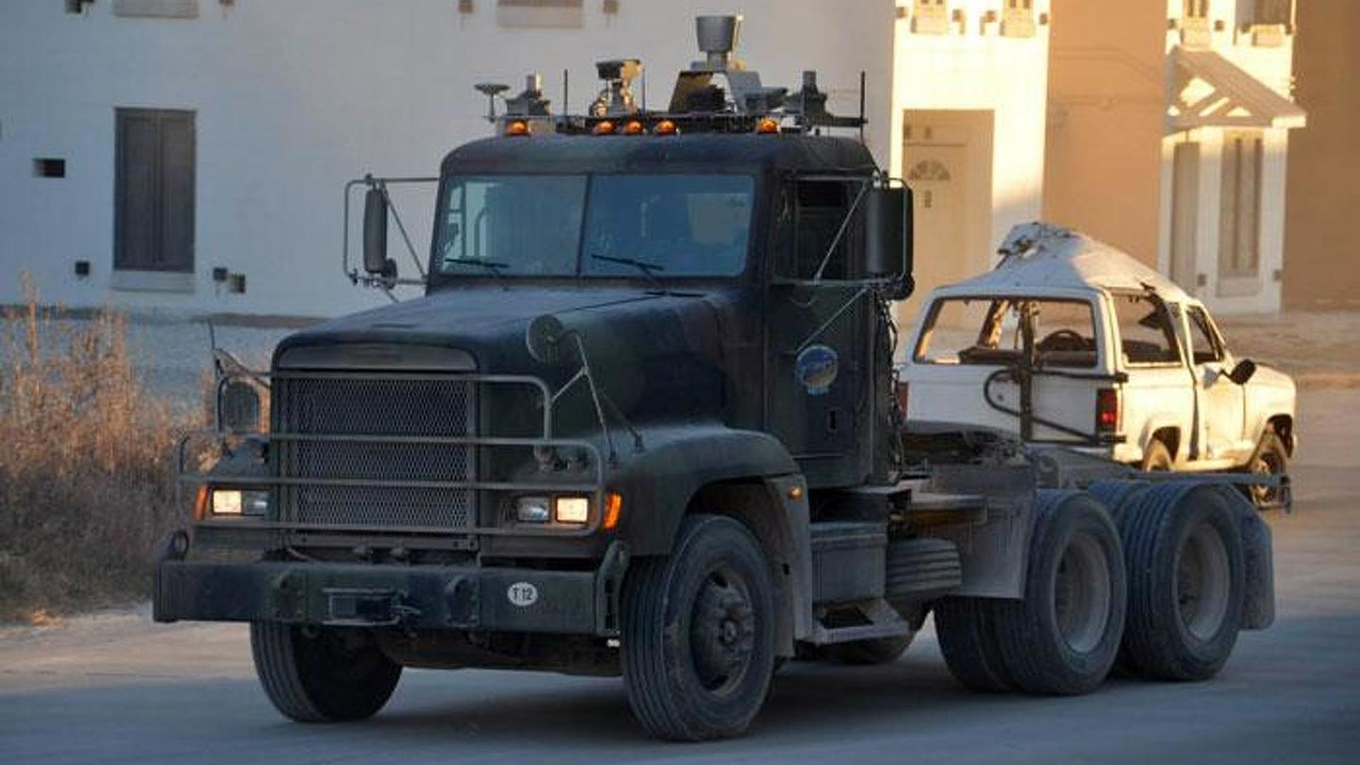 Autonomous Military Truck Escort Trial Run In Texas Looks Quite