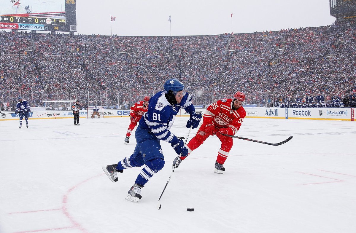 Awesome Photos From The Red Wings Maple Leafs Outdoor Game