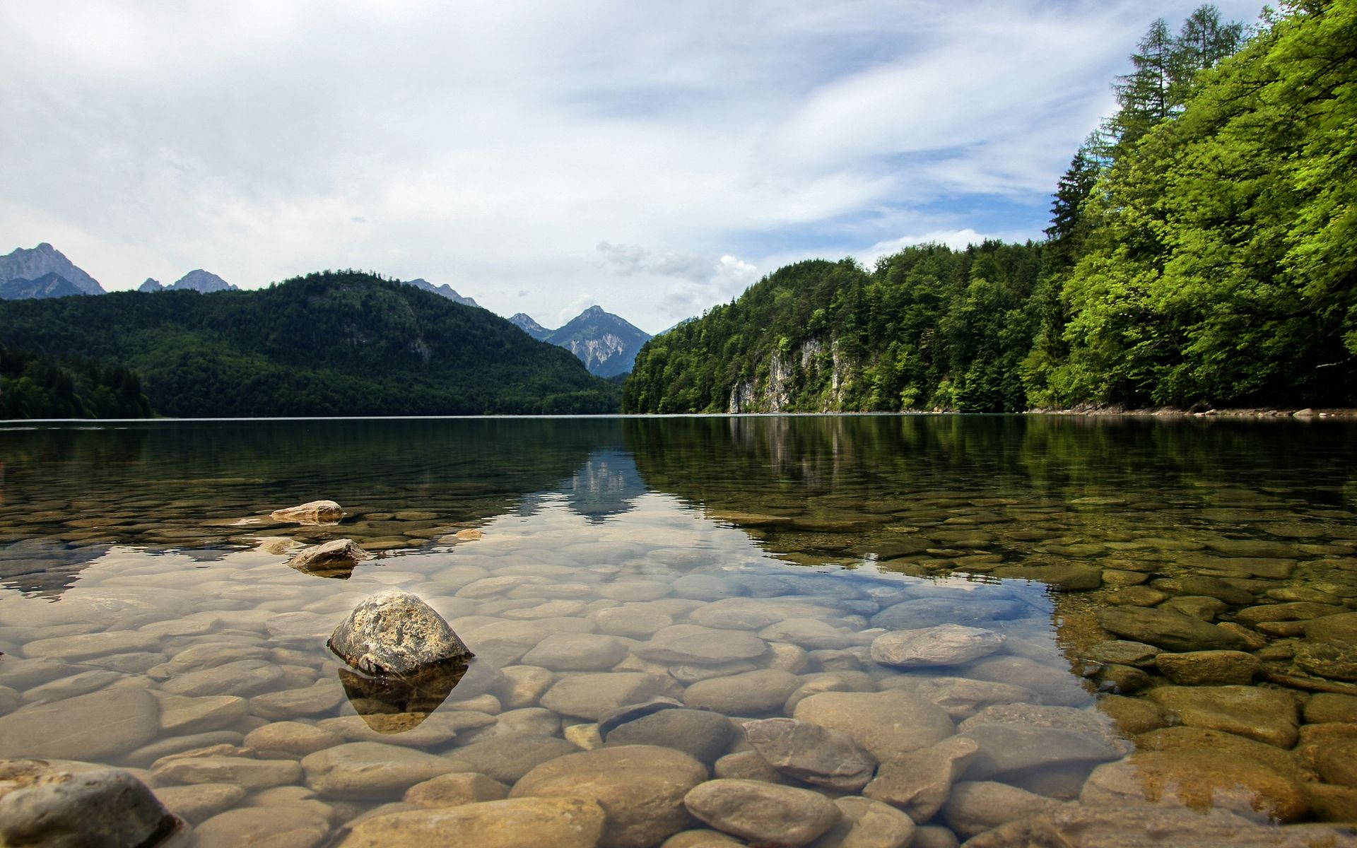 Lake With Crystal Clear Water Wallpaper