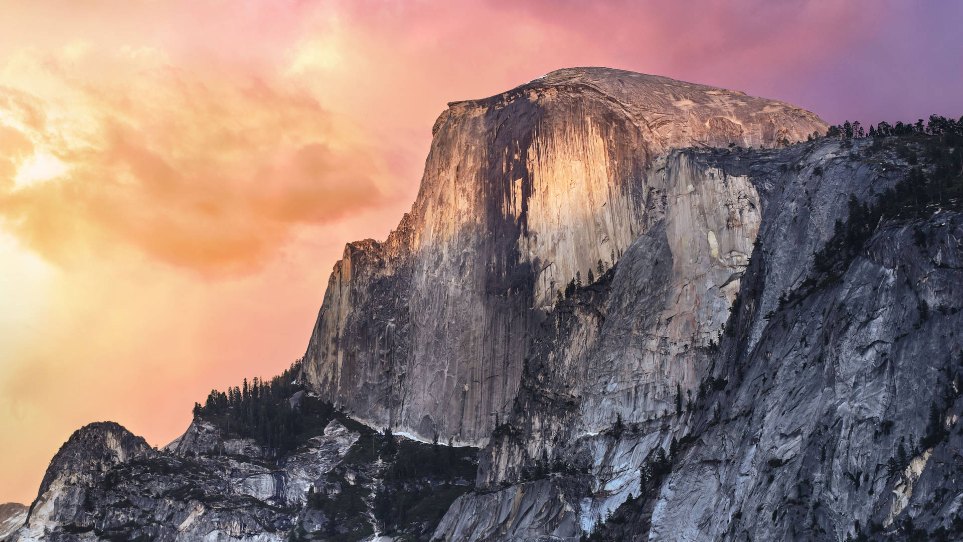 Majestic Half Dome at Sunset in Yosemite National Park, MacBook Pro 4k Wallpaper