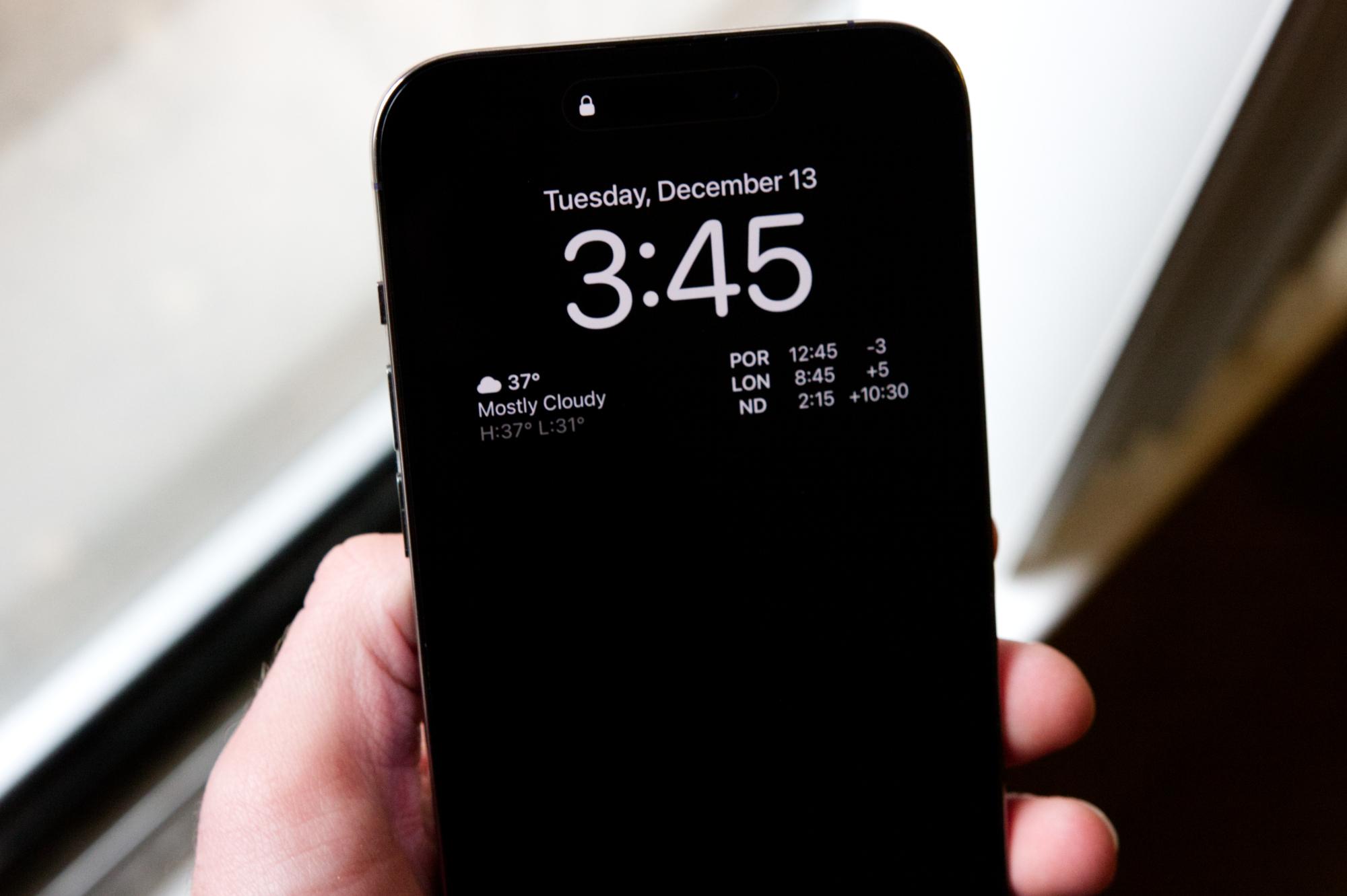 Download IPhone Pro How To Make Your Always On Screen Black Digital Download IPhone Pro How To Make Your Always On Screen Black Digital