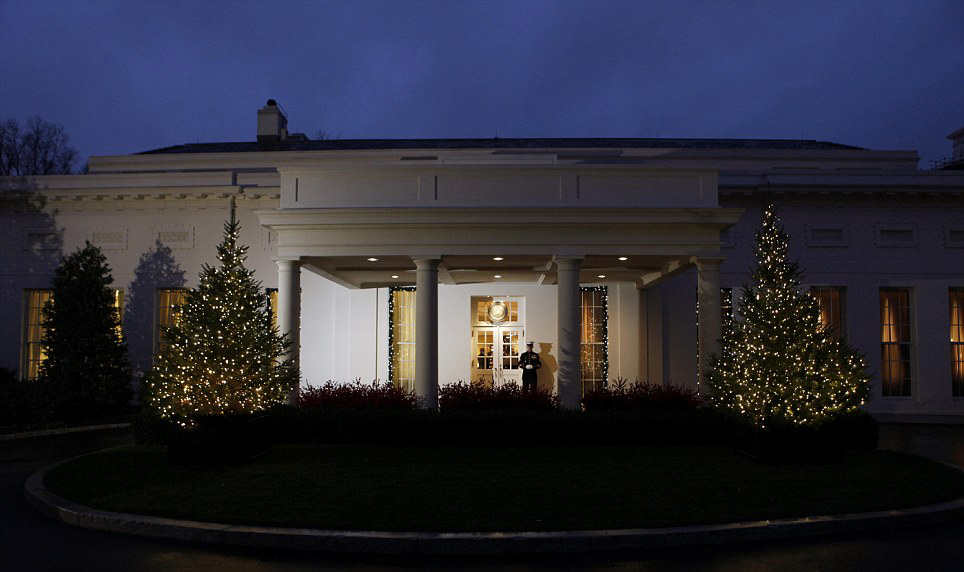 White House Christmas Wallpaper High Definition