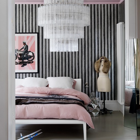 Glamorous Pink Bedroom With Corrugated Metal Wallpaper