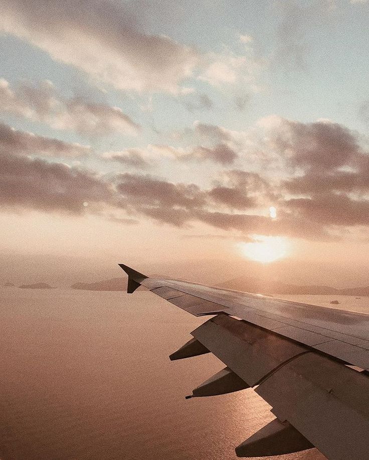 Julie Sari Ana Sur Instagram Always On A Plane