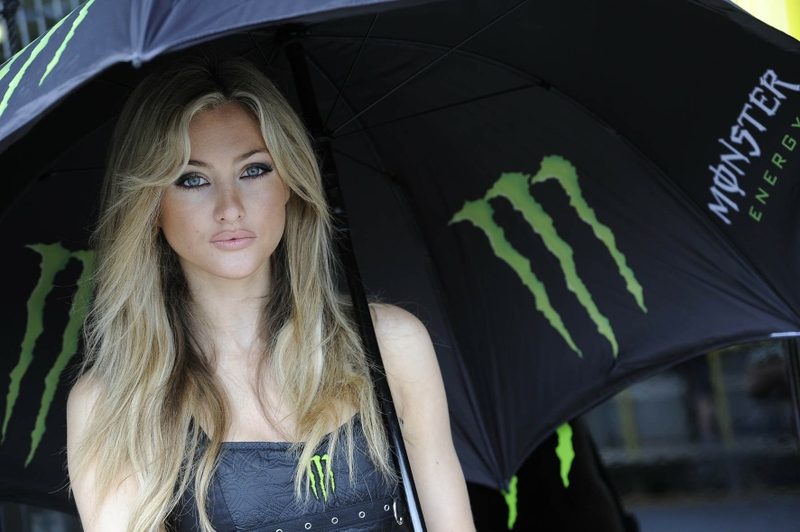 Top Grid Girls In The Wallpapers