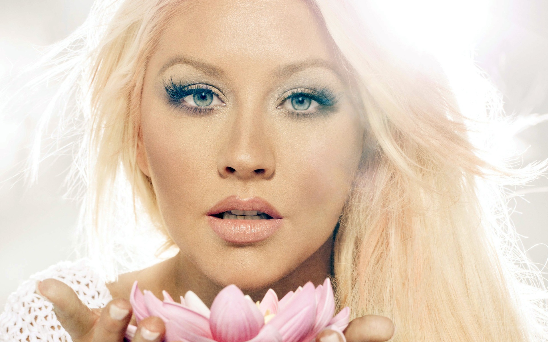 High Res Christina Aguilera Wallpaper Image