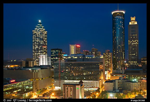 Photo Downtown High Rise Buildings At Night Atlanta Georgia Usa