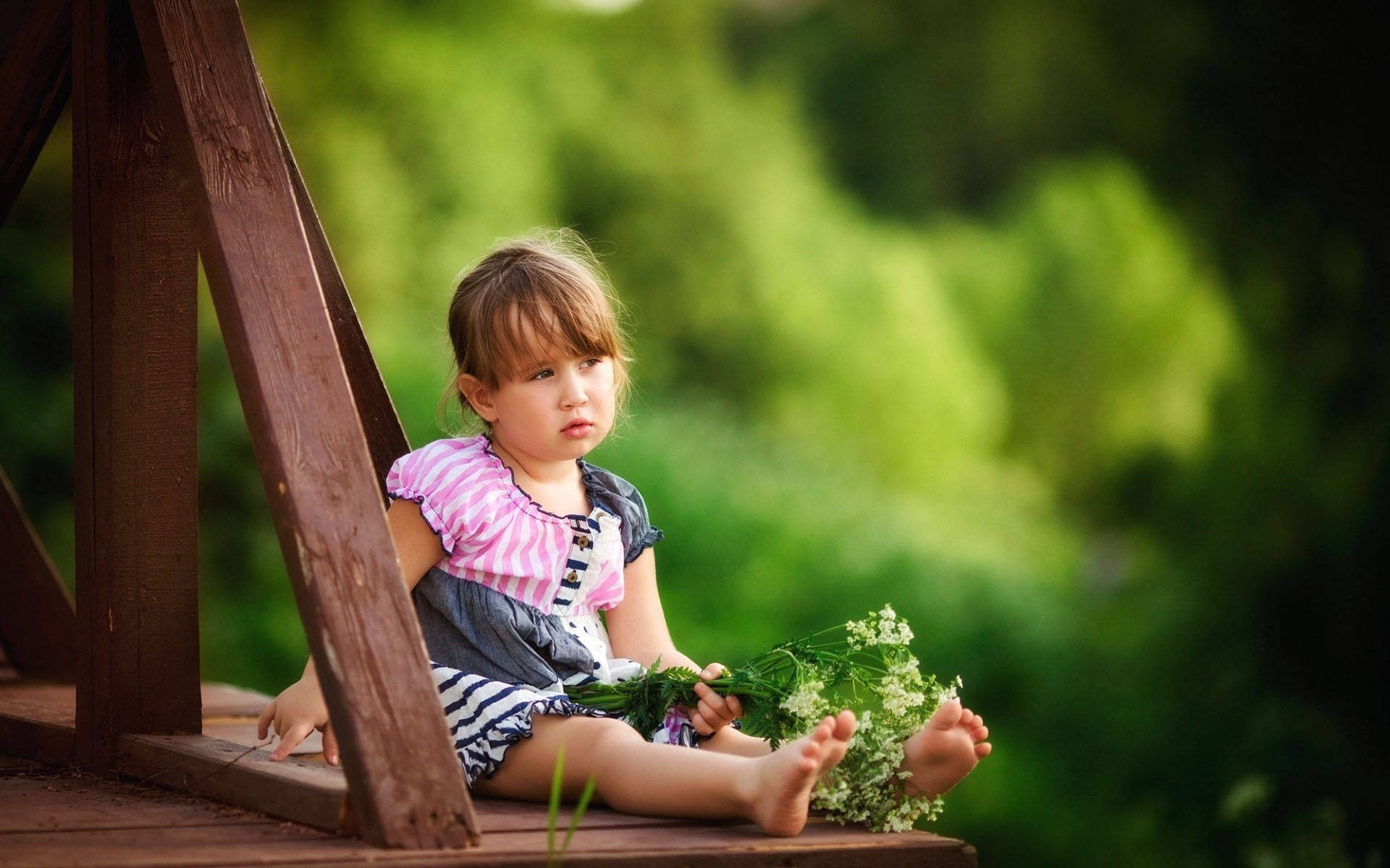 Cute Baby Girl Wallpaper
