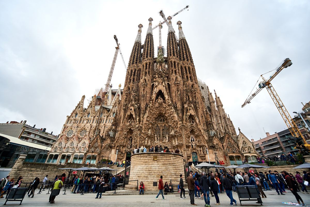 Sagrada Familia Cathedral Barcelona Wallpaper