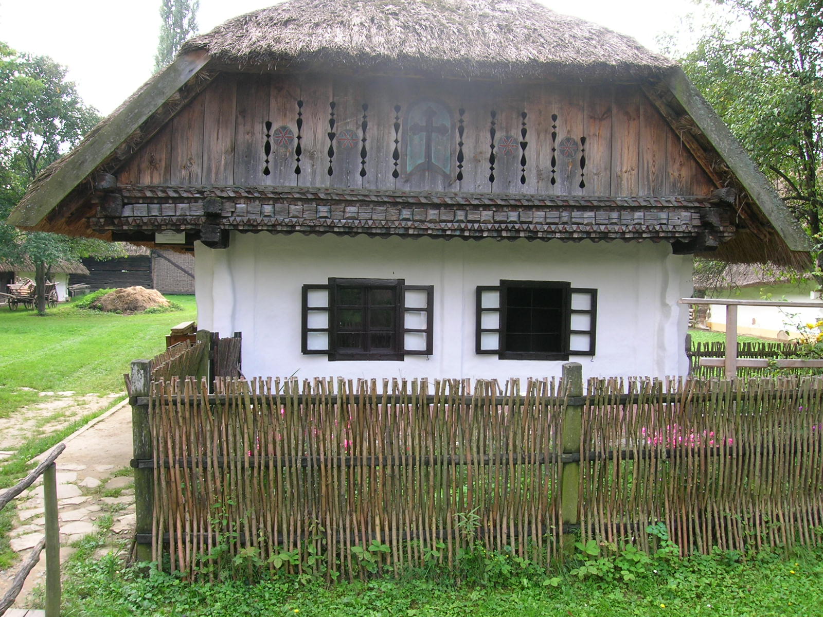 File Gocsej Village House Jpg Wikimedia Mons