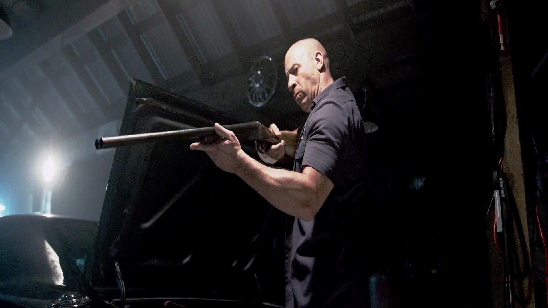 Vin Diesel With Gun In English Movie Fast And Furious HD Wallpaper