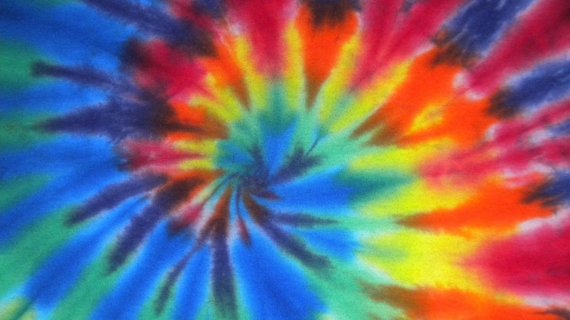 Wallpaper Tie Dye