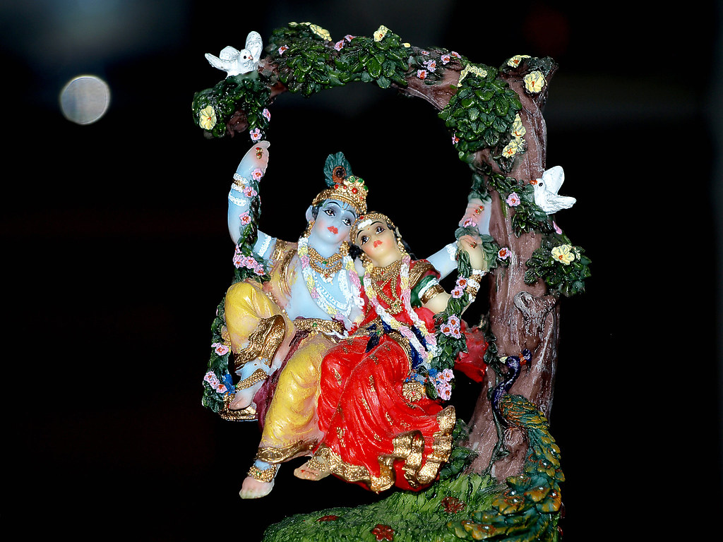 Sri Radha Krishna Swing Passtime Jhulana Lila