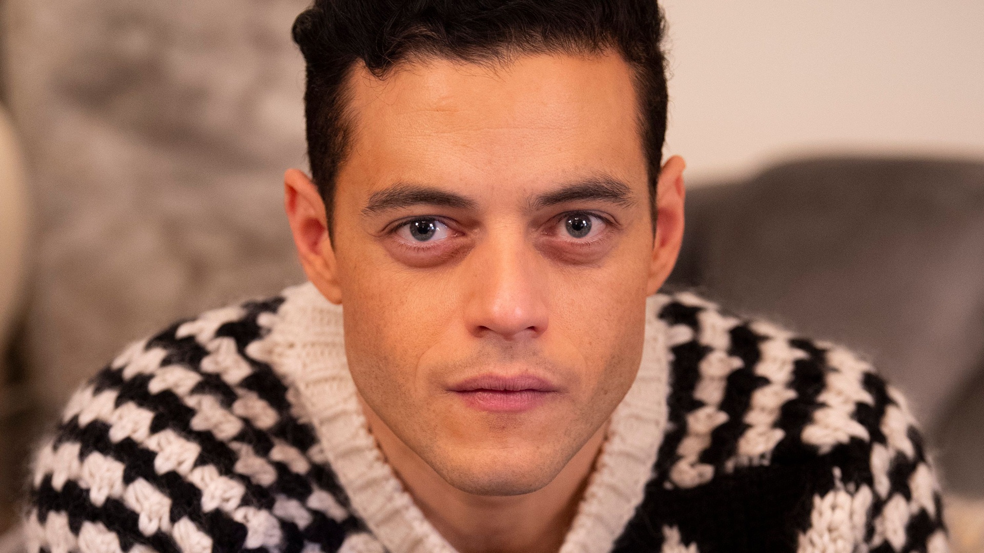 Rami Malek Wallpaper Hd