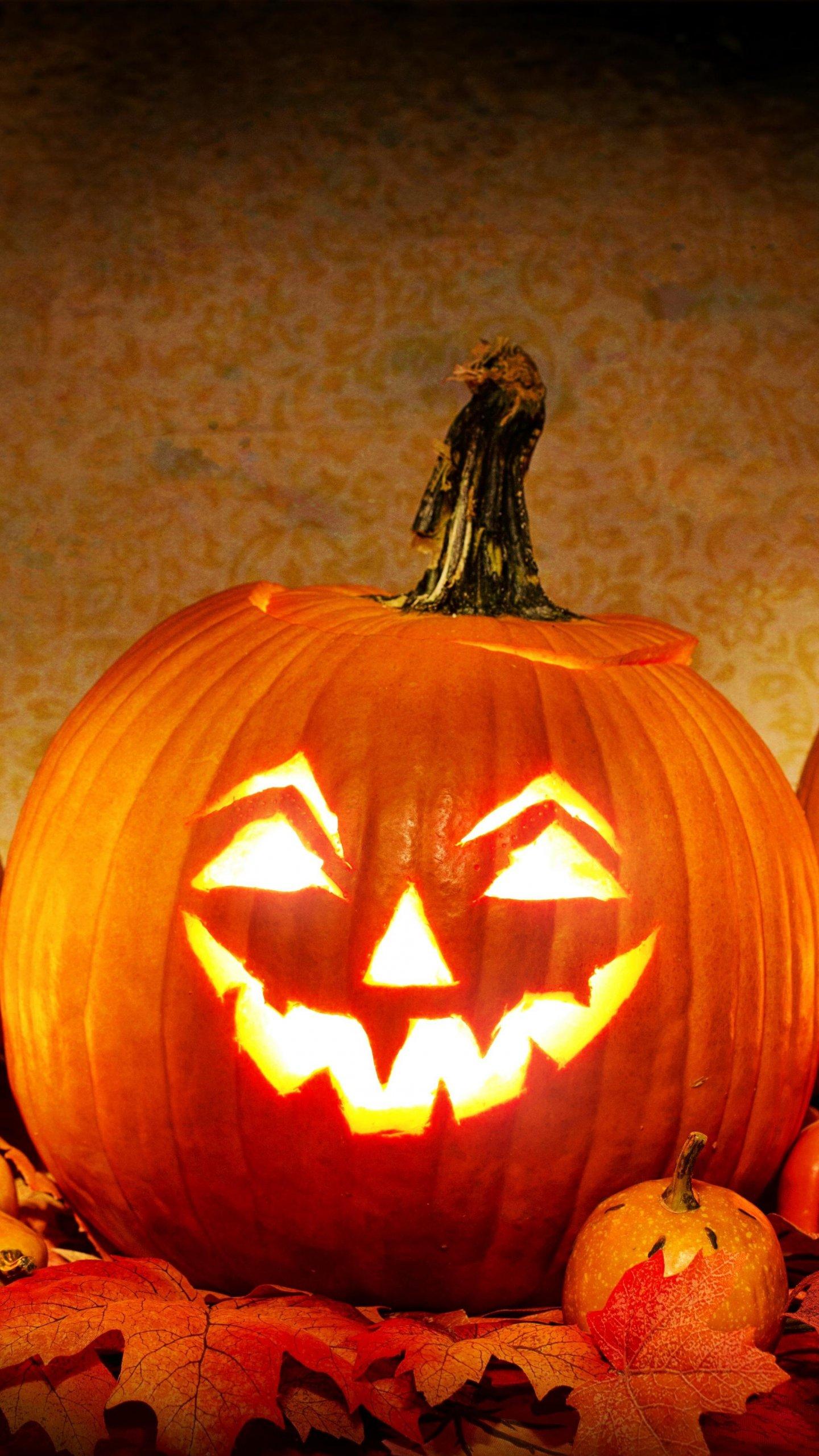 Jack o Lantern Halloween Pumpkin Wallpaper   iPhone Android
