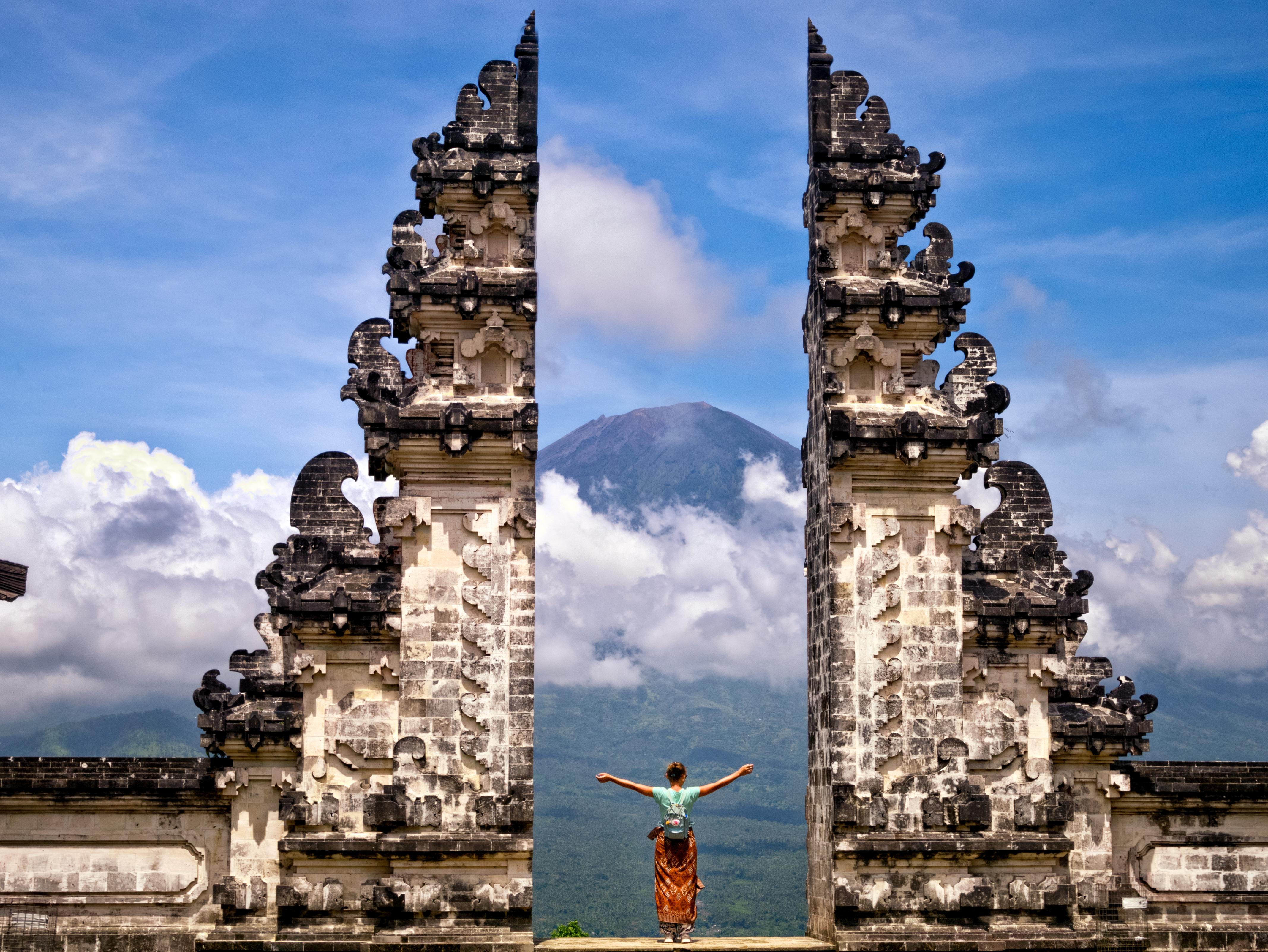 Lempuyang Temple In Bali And Mt Agung The Background Photo