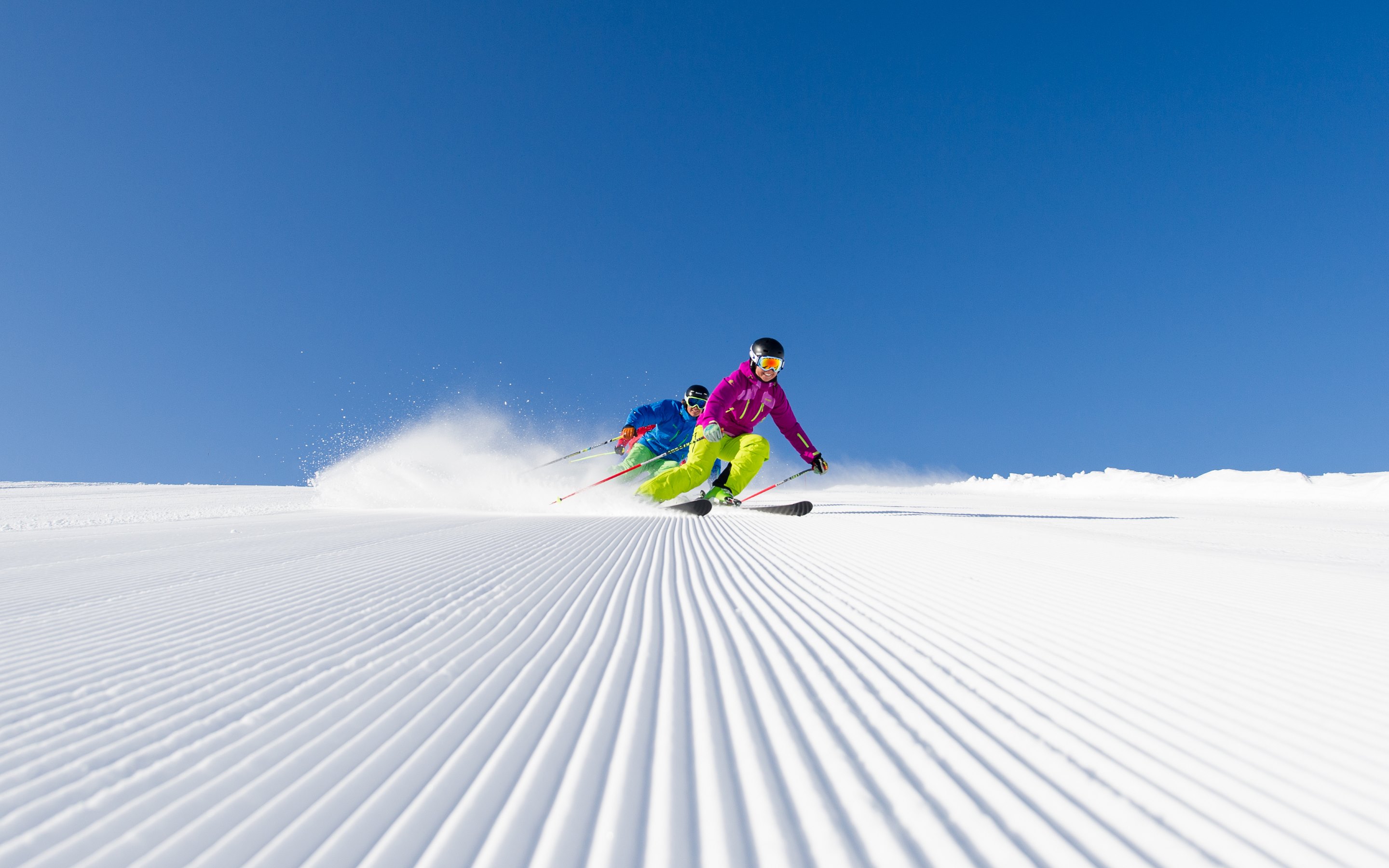 Skiing Wallpaper