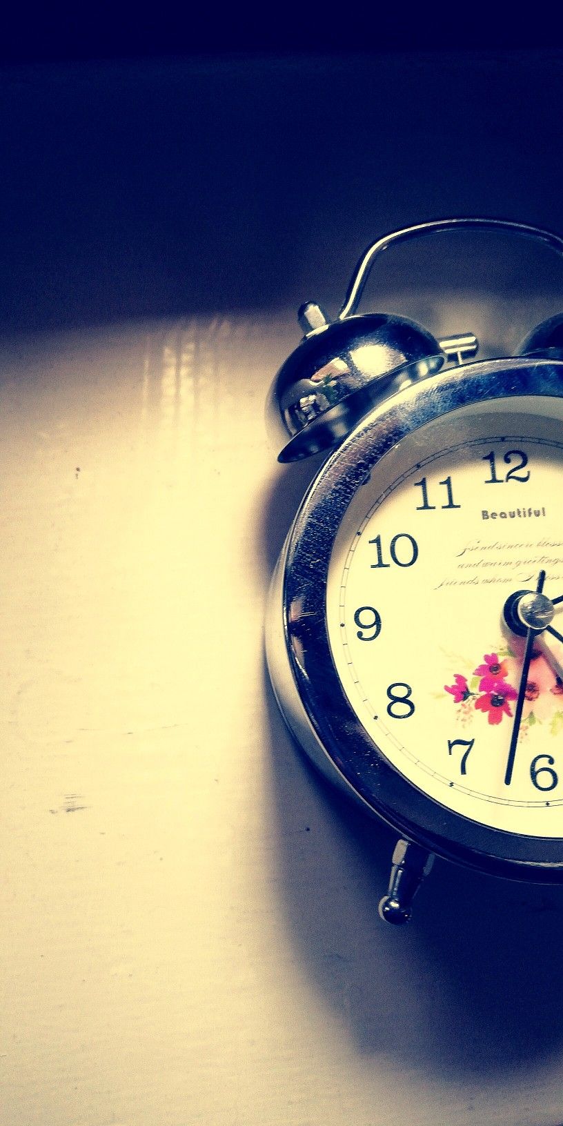 Vintage Clock Wallpaper Alarm Time