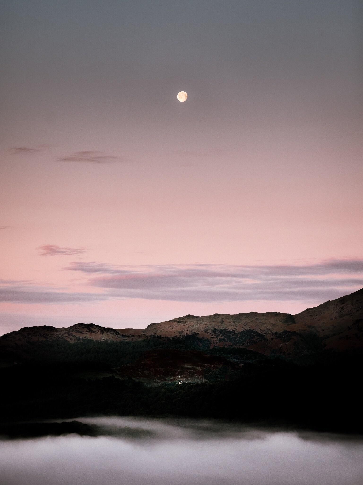 Moonrise Over The Lakeland Mountains Oc Want An Ipad