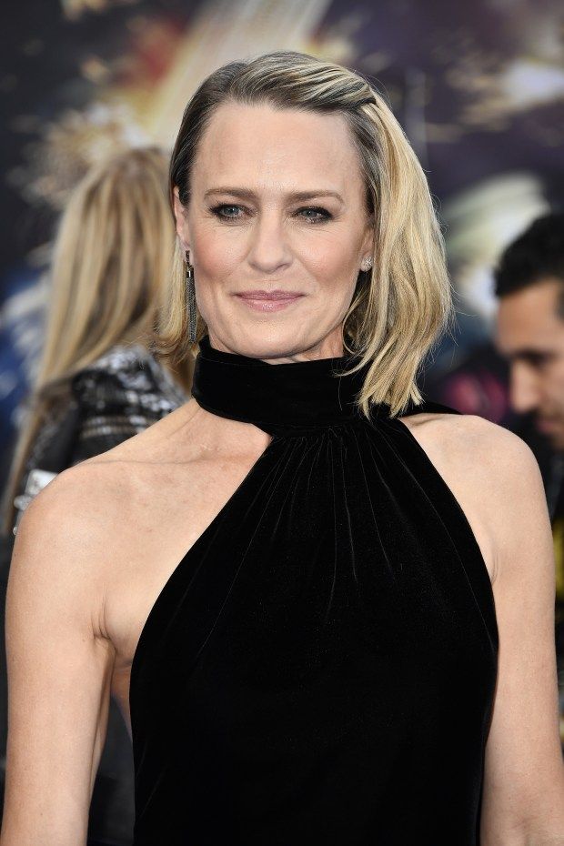 Robin Wright Cute Pictures And Best HD Wallpaper